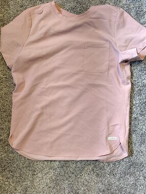 Light Pink Short Sleeve Crewneck Tee with Chest Pocket
